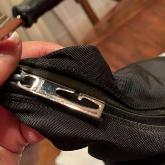 GUCCI AUTHENTIC EUC XL HOBO NYLON WITH LEATHER TRIM BAG - Picture 3 of 14